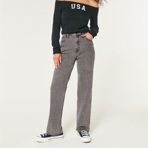 NWOT Hollister Ultra High-rise Dad Jean